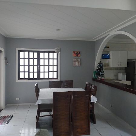 Linda Casa, 3 quartos, acomoda 10 pessoas, há 1,5 km da praia da Enseada Guarujá Exterior foto