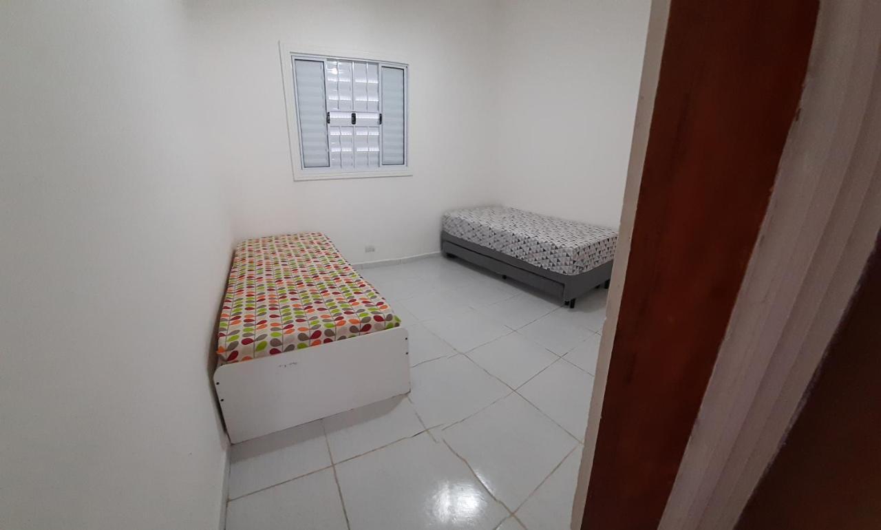 Linda Casa, 3 quartos, acomoda 10 pessoas, há 1,5 km da praia da Enseada Guarujá Exterior foto