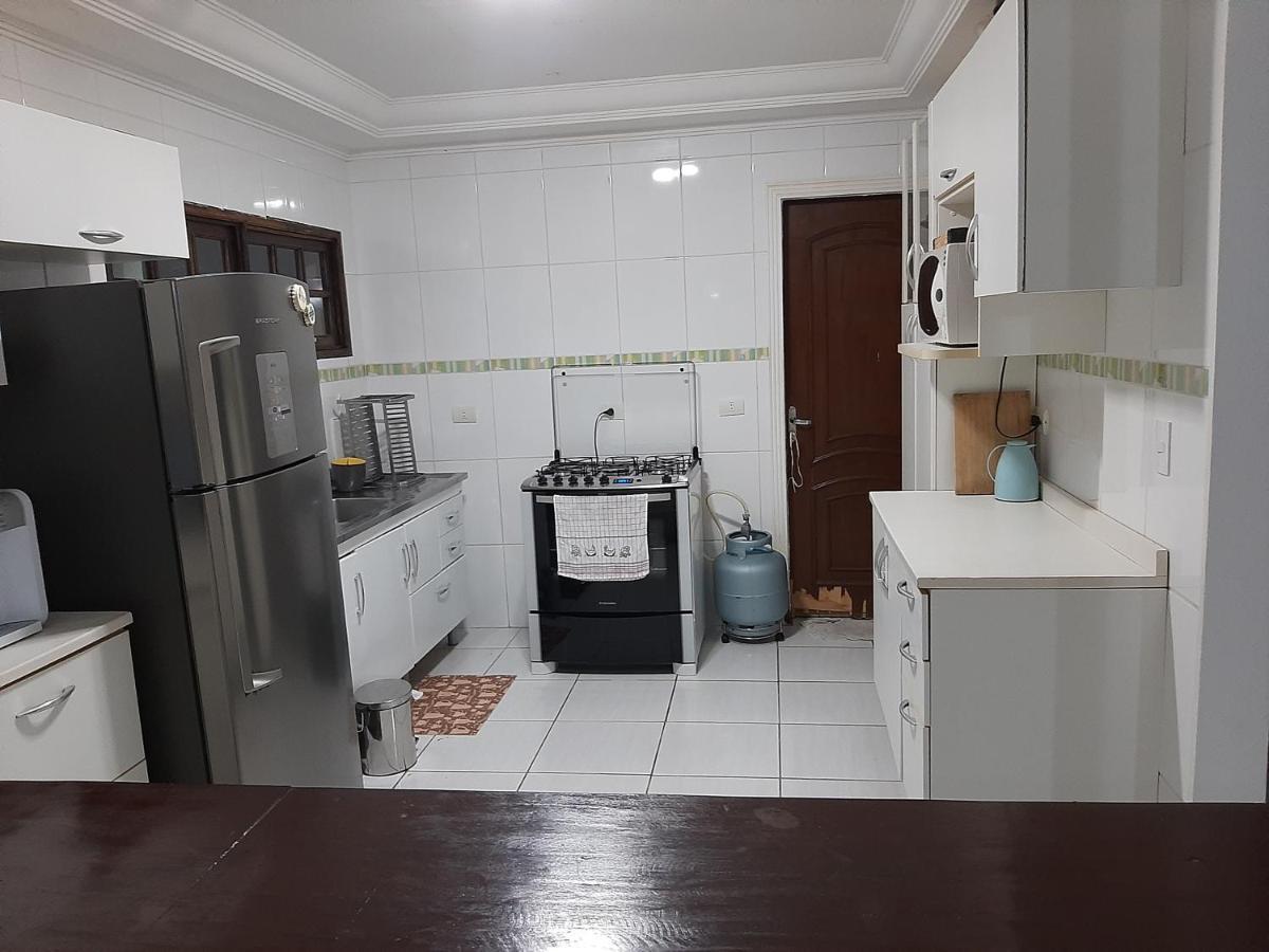 Linda Casa, 3 quartos, acomoda 10 pessoas, há 1,5 km da praia da Enseada Guarujá Exterior foto